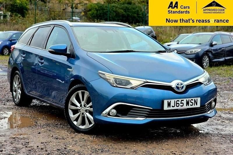 Used 2015 Toyota Auris Touring Sports Estate | £11,488 (Fair price) - Image 1/1