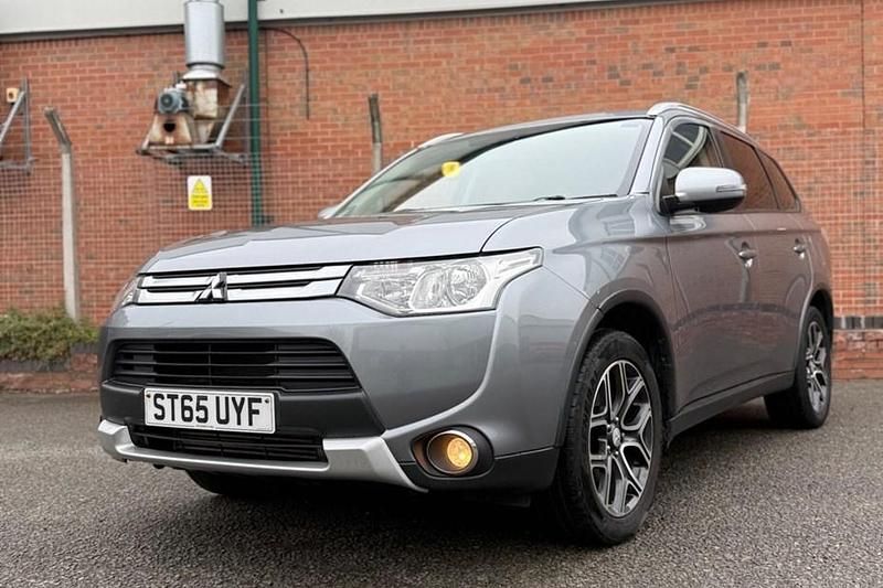 Grey Used 2016 Mitsubishi Outlander SUV | £5,850 (Super price) - Image 1/1