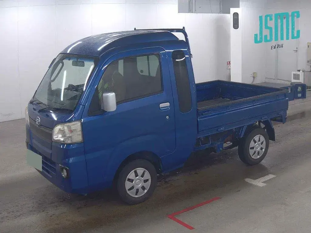 Used Daihatsu Hijet 2016 Blue MPV
