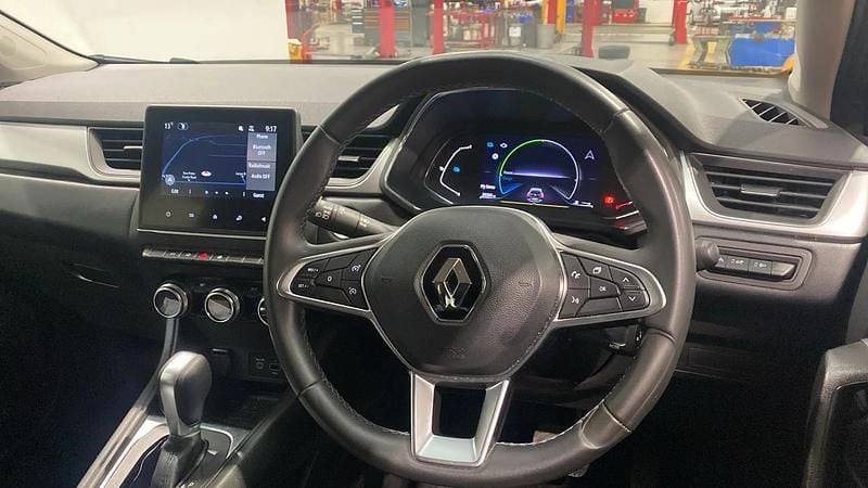 Used Renault Captur Techno 142 HP (104 kW) 2023 Grey/black SUV