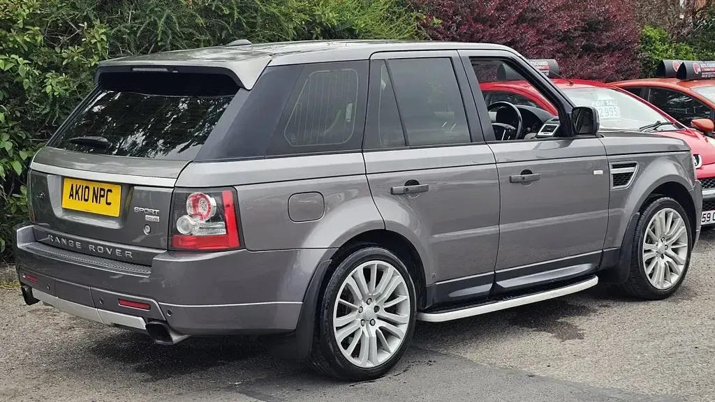 Used Land Rover Range Rover HSE 271 HP (199 kW) 2010 Grey SUV