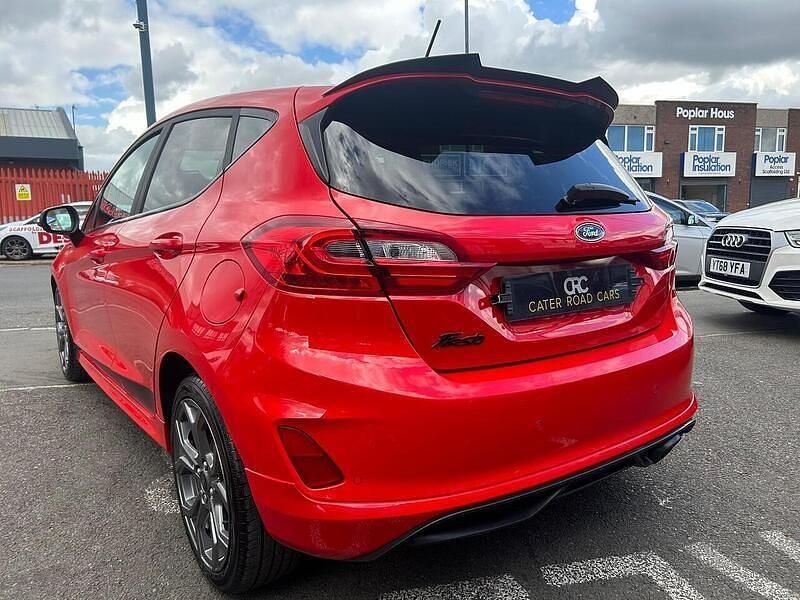 Second-hand Ford Fiesta ST-Line 95 CP (69 kW) 2021 Roșu Hatchback