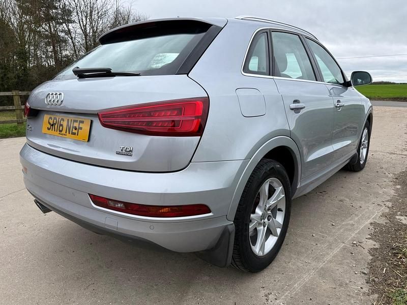 Used Audi Q3 Design 150 HP (110 kW) 2016 Silver SUV