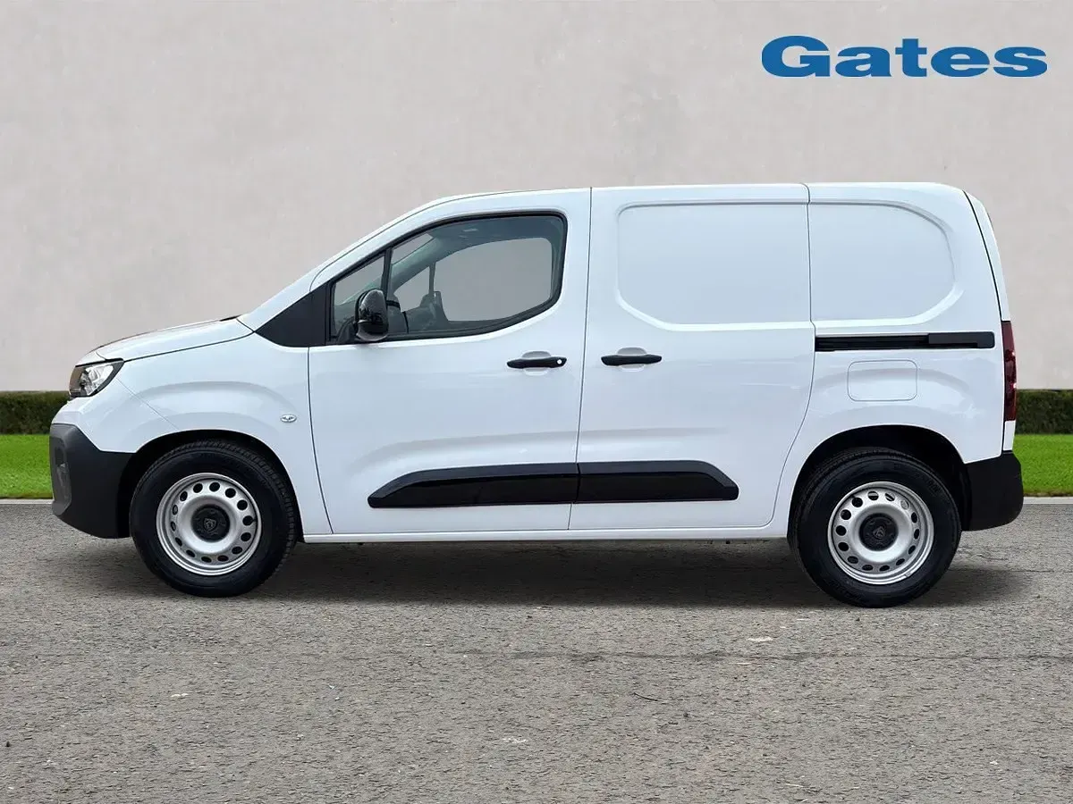 Second-hand Peugeot E-Partner 100 kW (136 CP) 2024 Alb Monovolum