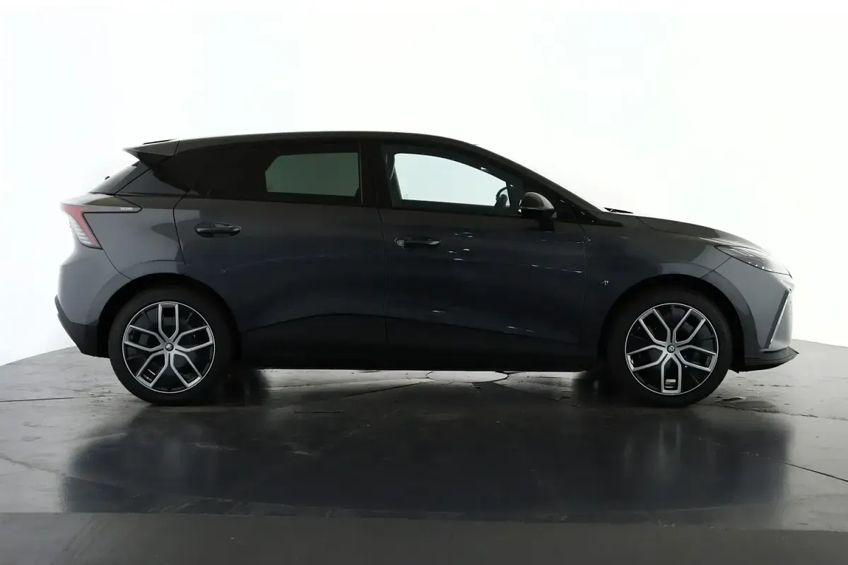Used MG MG4 EV Trophy 319 kW (435 HP) 2025 Grey Hatchback