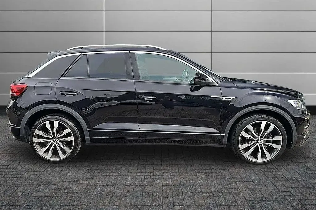 Used VW T-Roc R-line 150 HP (110 kW) 2021 Black SUV