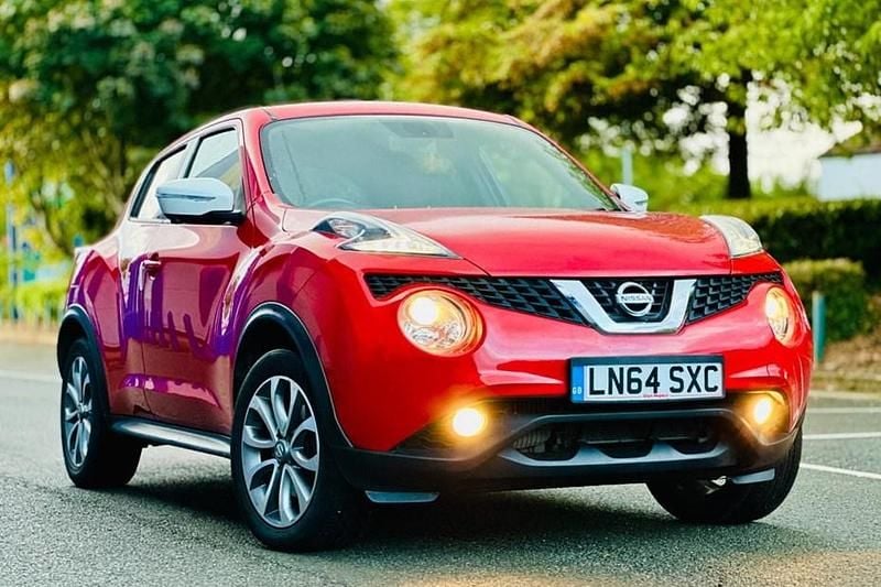 Red Used 2014 Nissan Juke Tekna SUV | £7,395 (Fair price) - Image 1/1