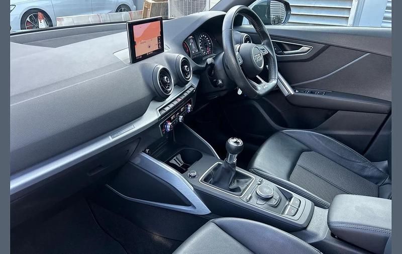 Used Audi Q2 S-Line 147 HP (108 kW) 2017 Grey SUV