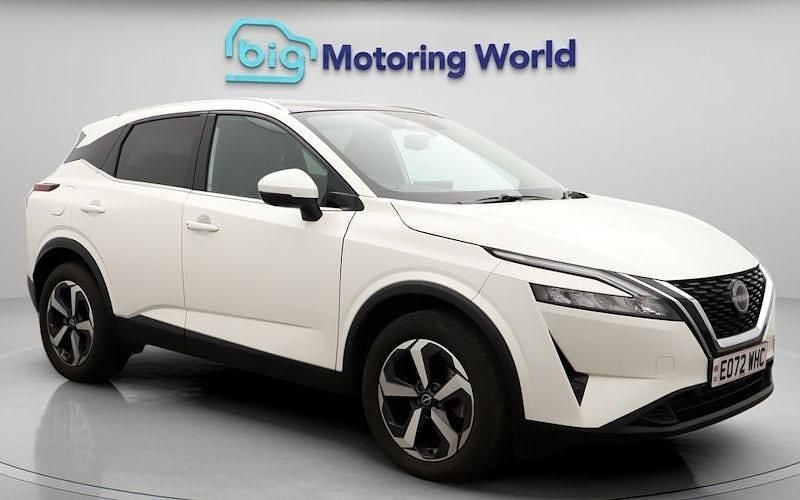 Used 2022 Nissan Qashqai N-Connecta SUV | £20,068 (Fair price) - Image 1/4