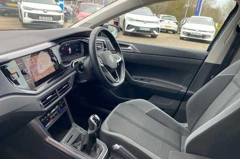 Begagnad VW Polo 95 HK (69 kW) 2023 Halvkombi