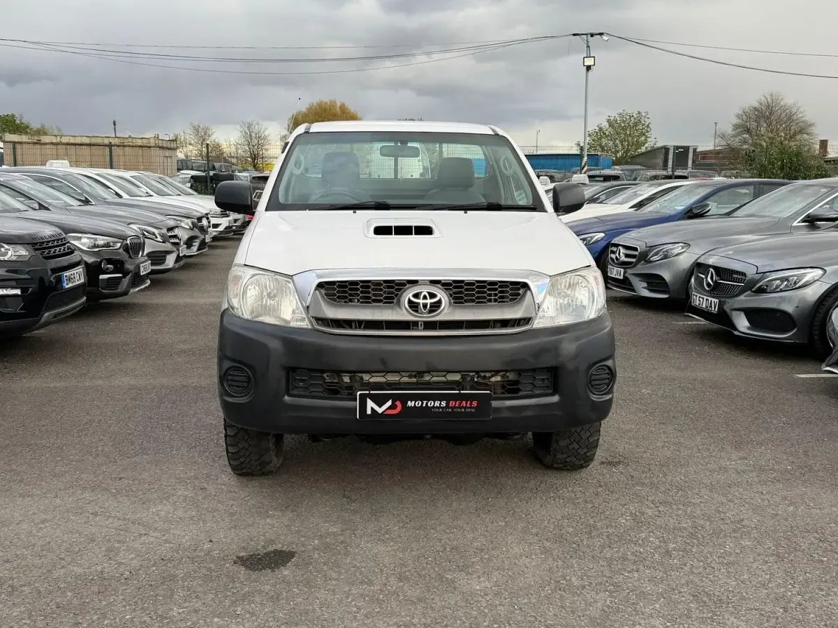 Usado Toyota HiLux 120 HP (88 kW) 2008 Branco Pickup