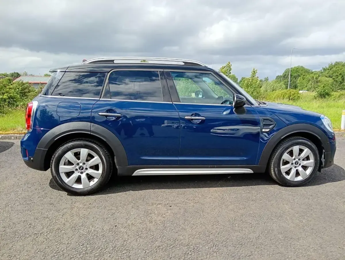 Used Mini Cooper Countryman 134 HP (98 kW) 2018 Blue SUV