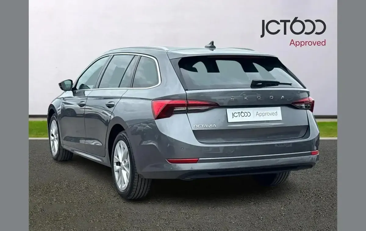 Used Skoda Octavia SE L 147 HP (108 kW) 2024 Grey Estate