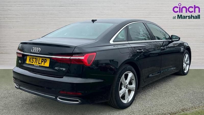 Usado Audi A6 Sport 204 HP (150 kW) 2022 Preto Sedan