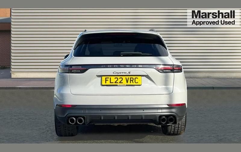 Used Porsche Cayenne S Platinum Edition 434 HP (319 kW) 2022 Grey SUV