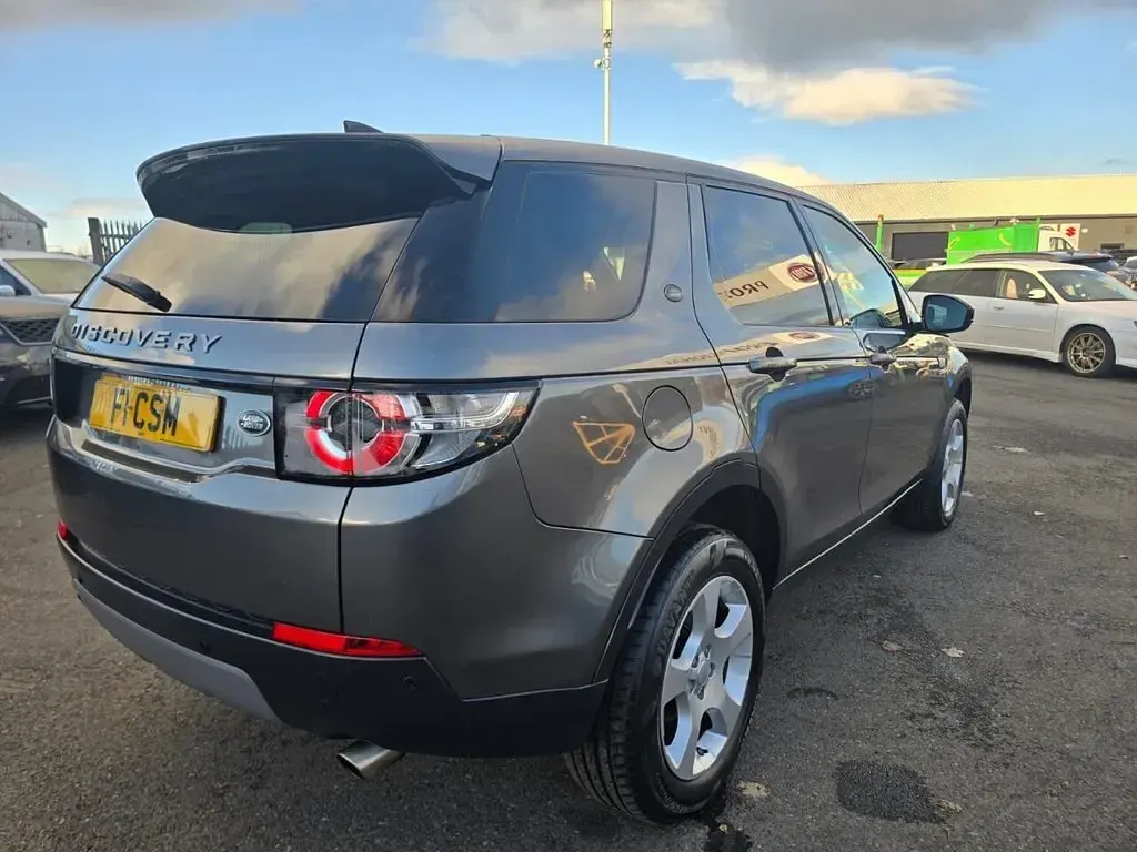 Used Land Rover Discovery 5 Pure 2017 Grey SUV