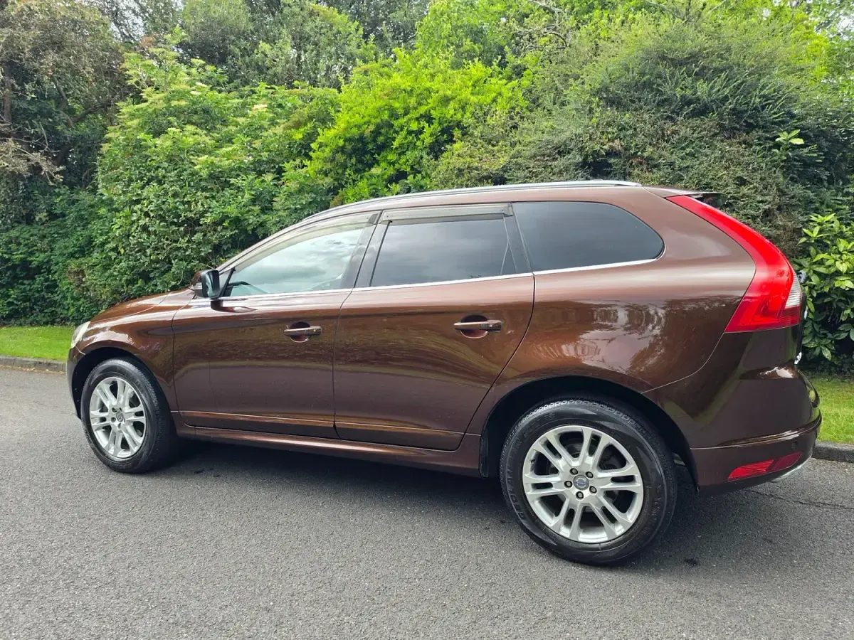Used Volvo XC60 SE 2013 Bronz SUV