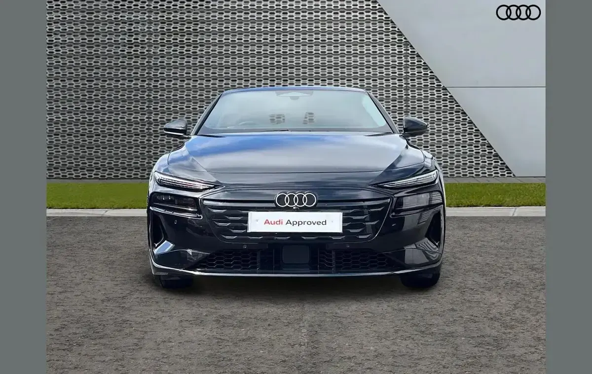New Audi A6 e-tron Sport 269 kW (367 HP) 2025 Black Hatchback