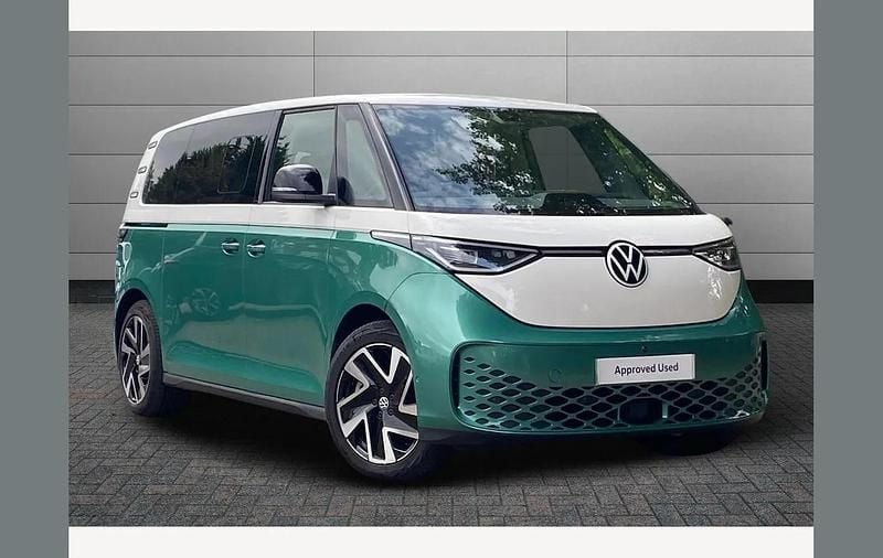 White Used 2025 VW ID. Buzz Pro Van | £53,299 - Image 1/4