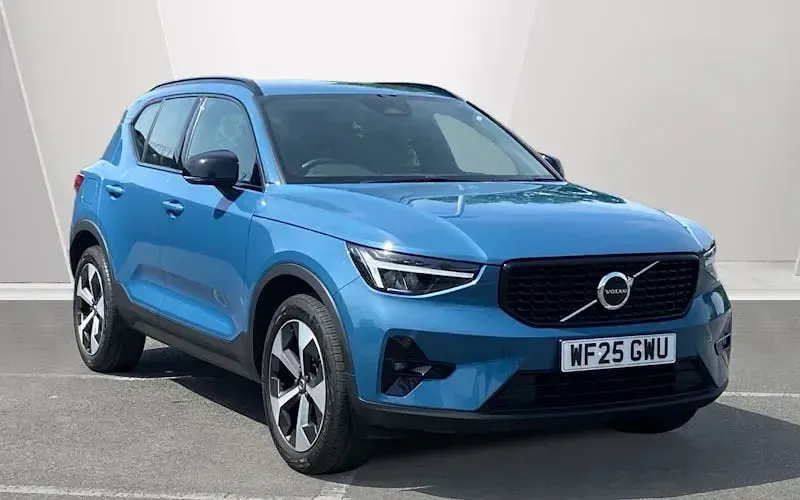 Used Volvo XC40 Plus 163 HP (119 kW) 2025 SUV