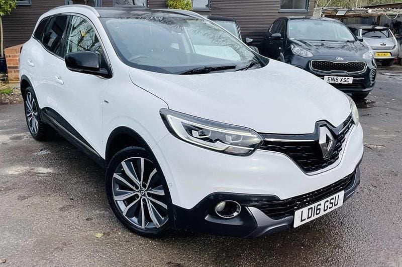 Used Renault Kadjar Signature 130 HP (95 kW) 2016 White SUV