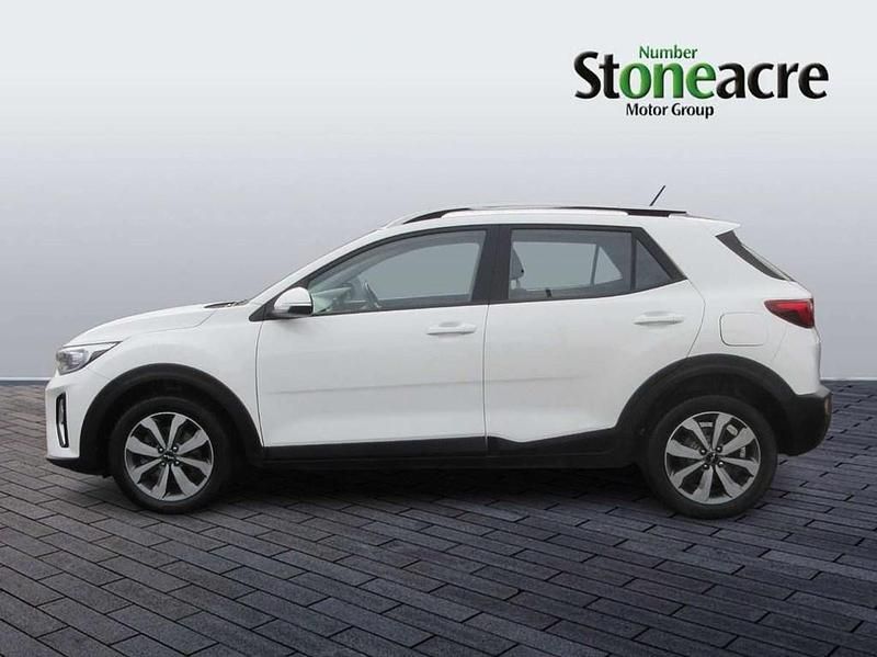 Used Kia Stonic 100 HP (73 kW) 2022 White SUV