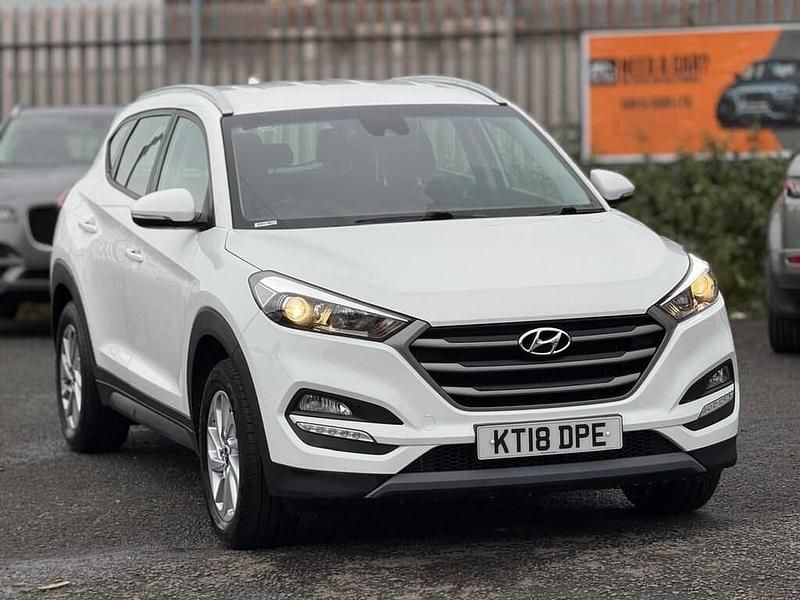 White Used 2018 Hyundai Tucson SE SUV | £9,995 (Good price) - Image 1/3
