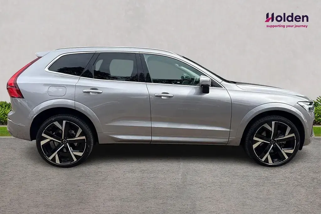 Used Volvo XC60 Ultra 455 HP (334 kW) 2025 Silver SUV