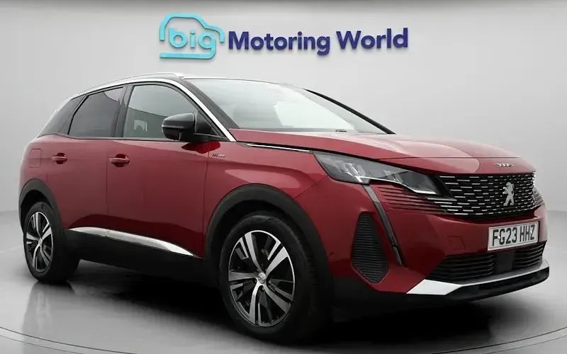 Used Peugeot 3008 Allure+ 300 HP (220 kW) 2023 SUV