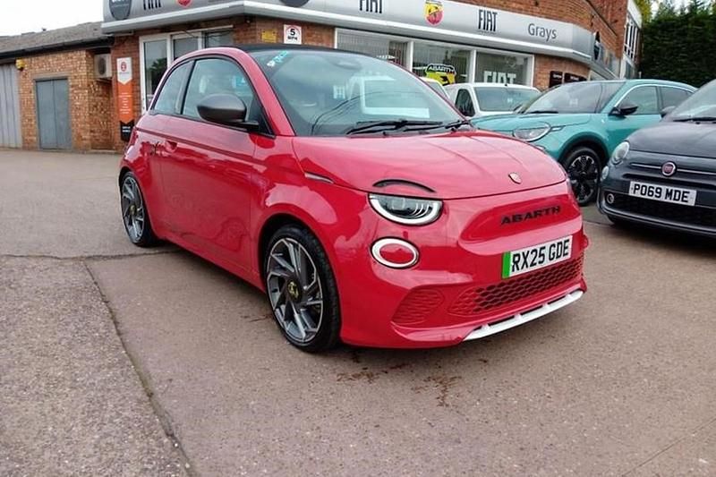 Used 2025 Abarth 500e Hatchback | £23,994 (A bit pricey) - Image 1/1