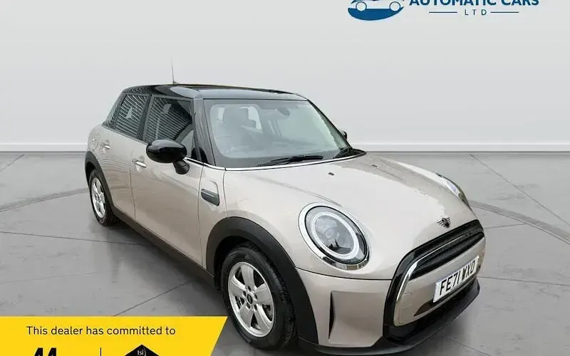 Used Mini Cooper Classic 136 HP (100 kW) 2021 Hatchback