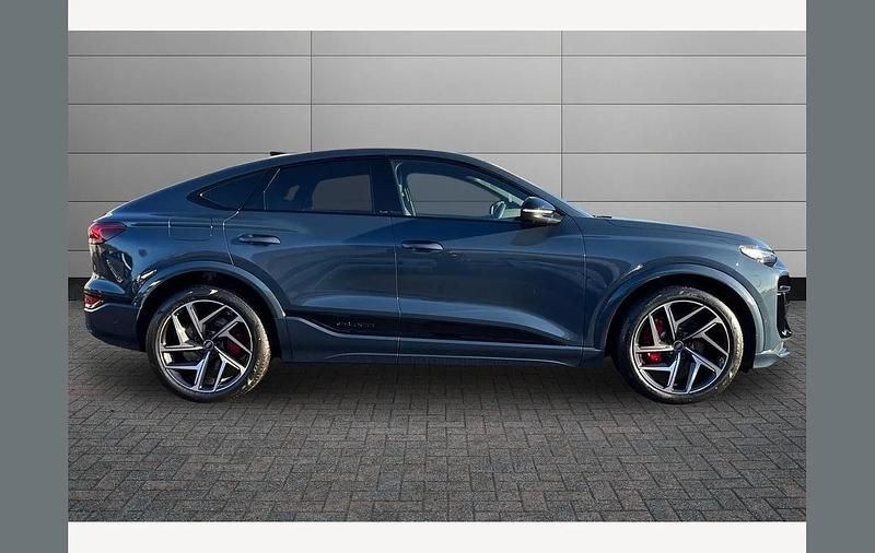 Used Audi SQ6 e-tron Comfort 359 kW (489 HP) 2025 Blue SUV