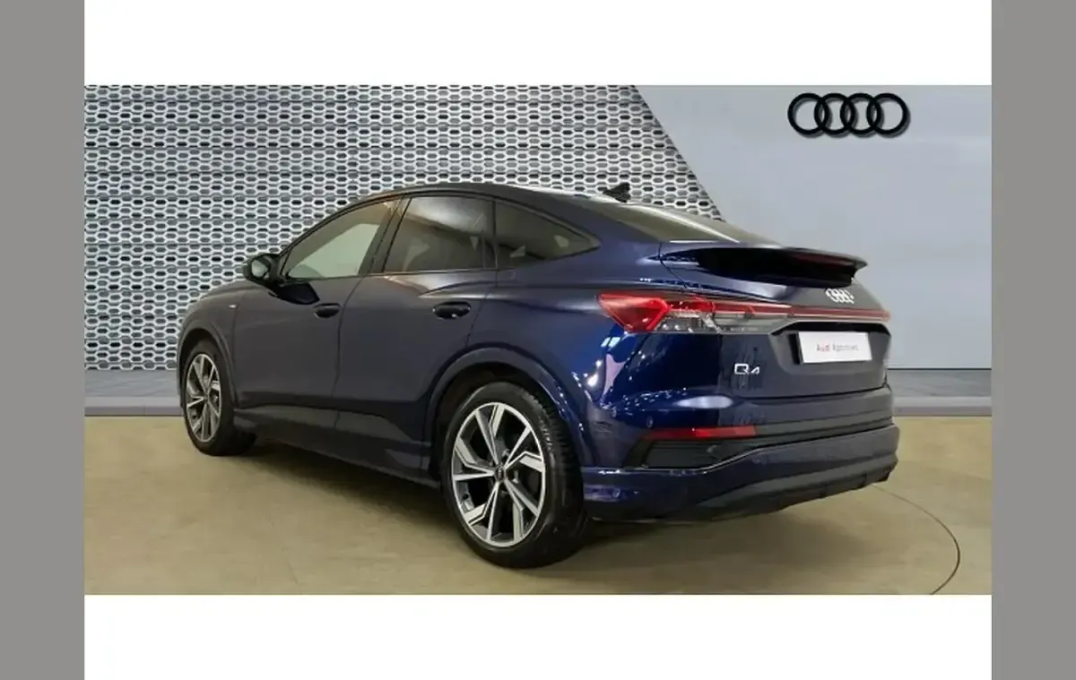 Used Audi Q4 e-tron Comfort 219 kW (299 HP) 2023 Blue SUV