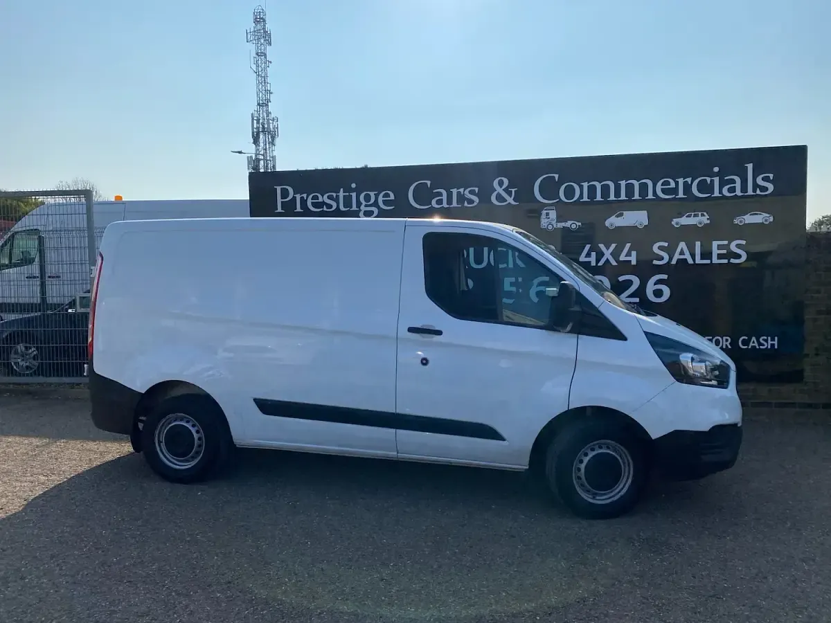 Used Ford Transit Custom 130 HP (95 kW) 2019 White Van