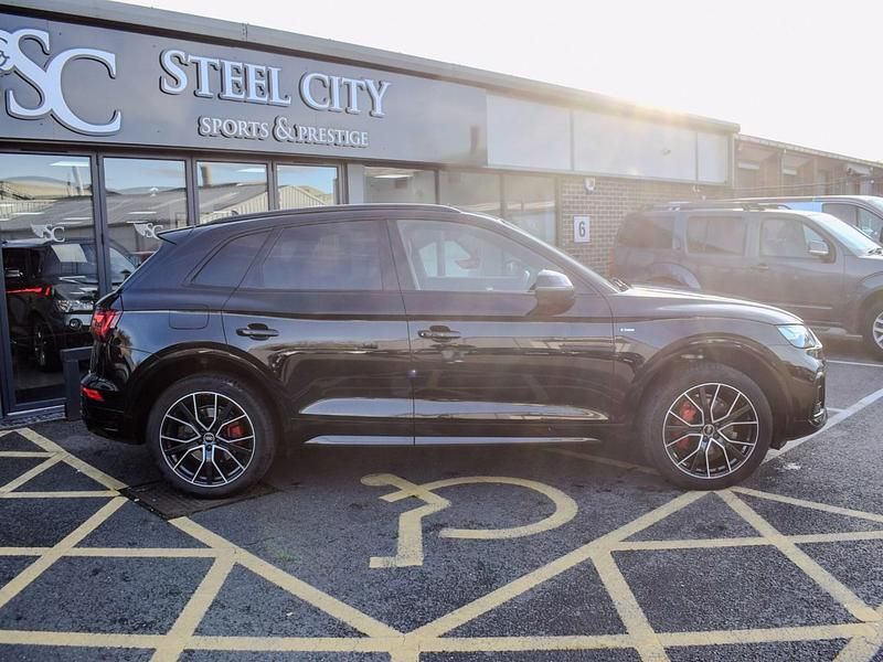 Used Audi Q5 Comfort 2021 Black SUV
