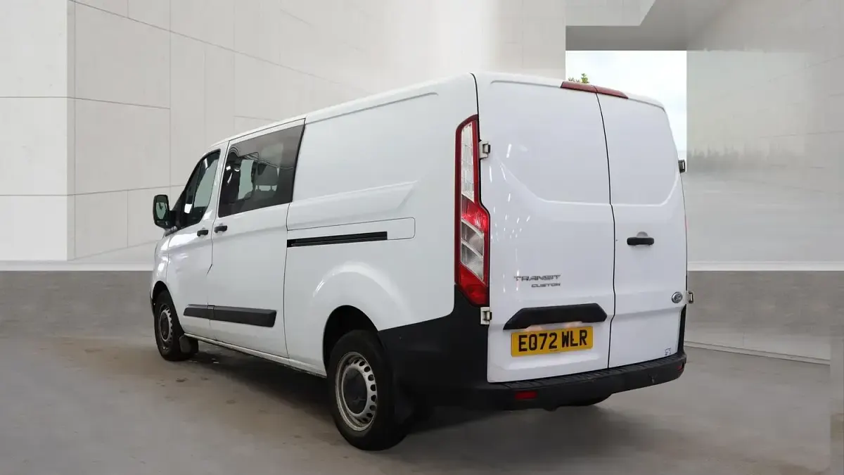 Used Ford Transit Custom 130 HP (95 kW) 2022 White Van