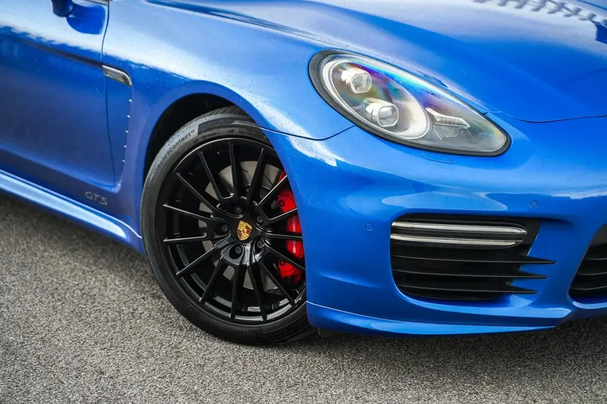 Used Porsche Panamera 2016 Blue Hatchback