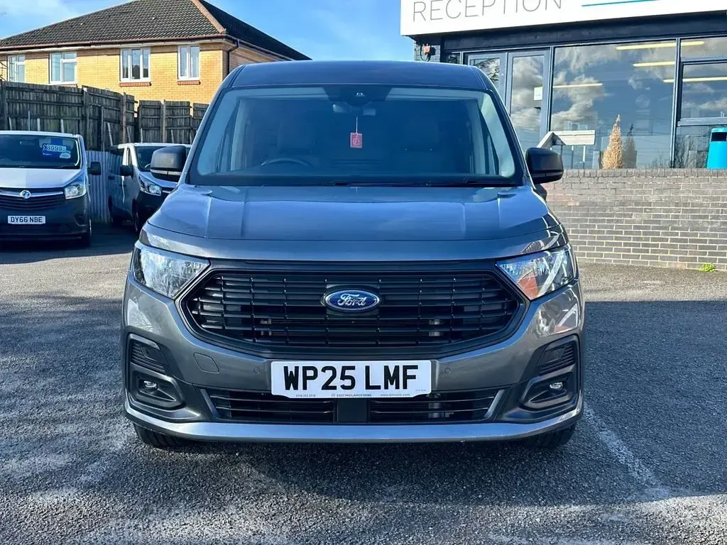 Used Ford Transit Connect Trend 150 HP (110 kW) 2025 Grey MPV