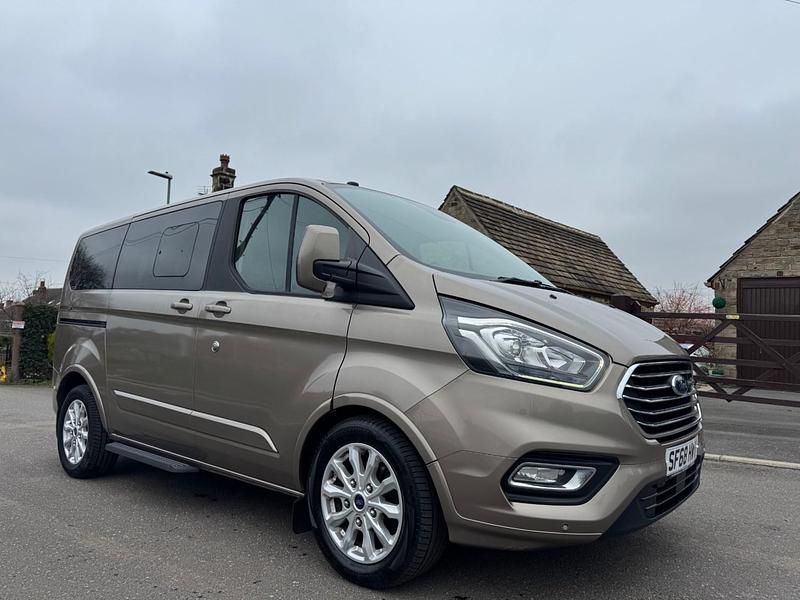 Usado Ford Tourneo Titanium 2019 Prateado Monovolume