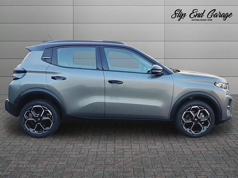 Black New 2025 Citroën C3 Hatchback | £16,495 (Fair price) - Image 1/4