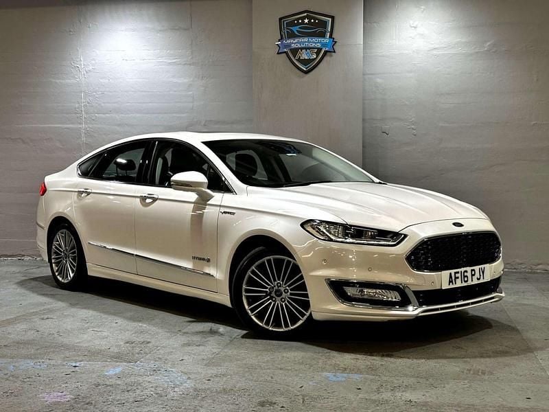 Used Ford Mondeo Vignale 210 HP (154 kW) 2016 White Sedan