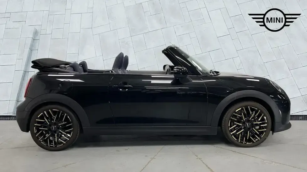 Used Mini Cooper Cabriolet 161 HP (118 kW) 2025 Black Cabriolet