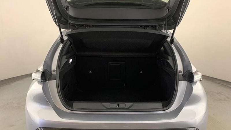 Used Peugeot 308 Allure 129 HP (94 kW) 2022 Grey Hatchback