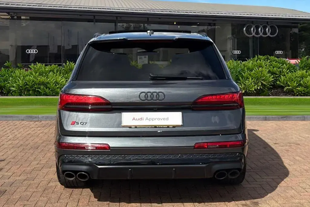 Used Audi SQ7 Black Edition 507 HP (372 kW) 2024 Grey SUV
