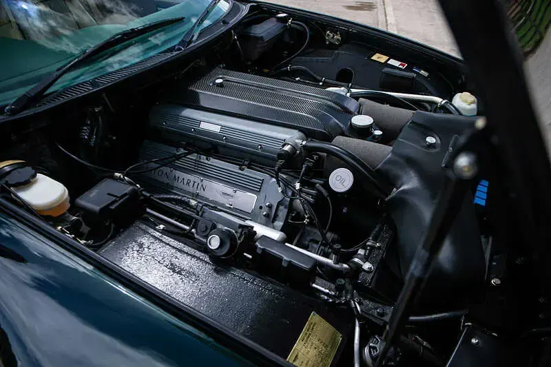 Used Aston Martin V8 550 HP (404 kW) 1998 Pentland green Coupe