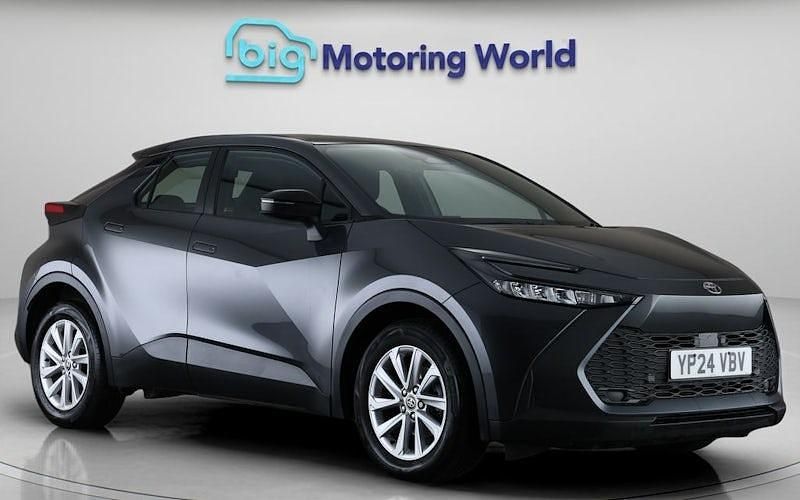 Used Toyota C-HR 140 HP (102 kW) 2026 SUV