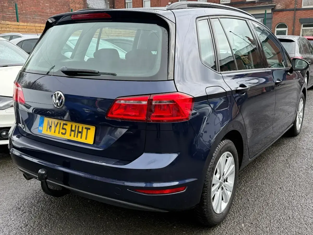 Used VW Golf Sportsvan SE 110 HP (80 kW) 2015 Blue MPV