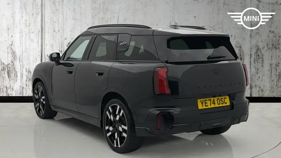 Used Mini Countryman 215 HP (158 kW) 2024 Black SUV