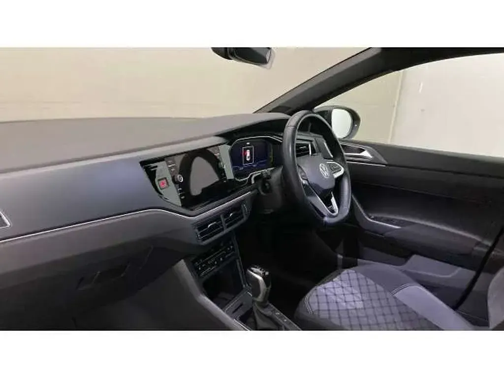 Used VW Taigo R-line 110 HP (80 kW) 2023 SUV