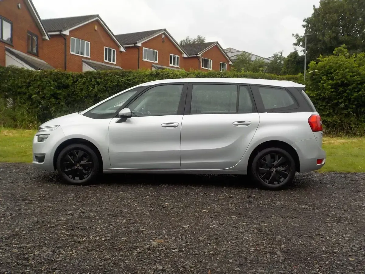 Used Citroën Grand C4 Picasso VTR Sport 115 HP (84 kW) 2014 Silver MPV
